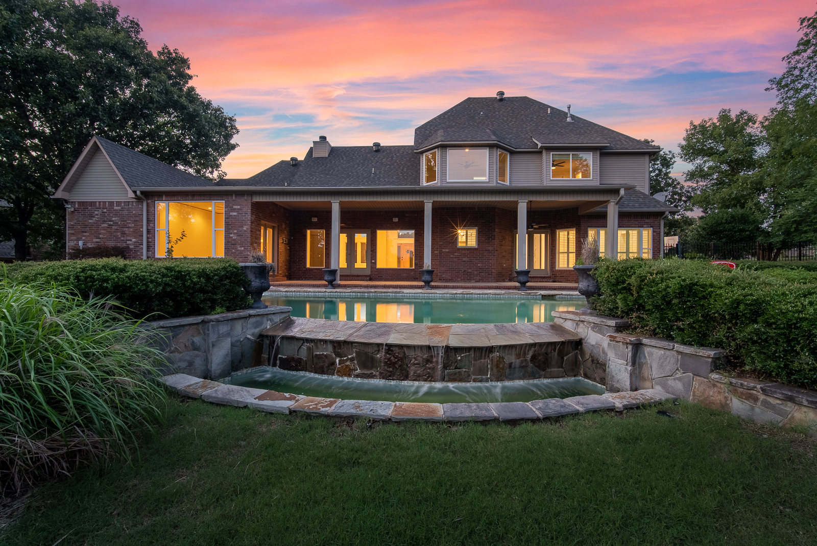 Premier Photography. Twilight Photography for Eastern Oklahoma and Western Arkansas.